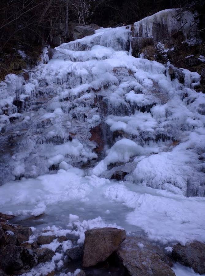 minus 33 merino wool clothing, Avalanches and ice falls, NH White Mountain ice falls